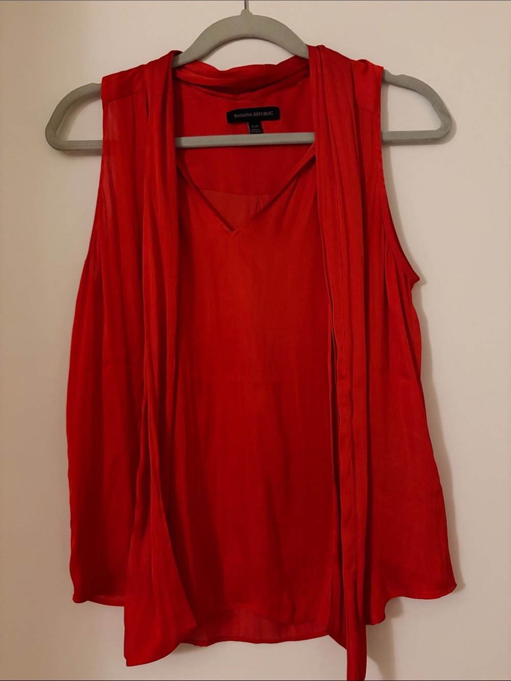 Banana Republic Red V-Neck Tie-Front Sleeveless Camisole